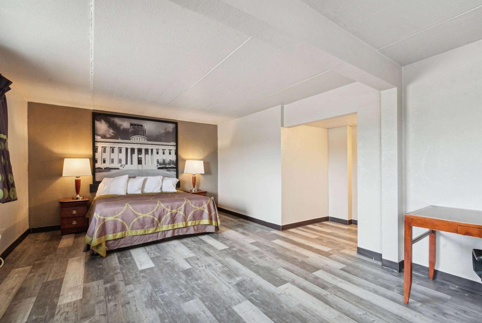 Super 8 By Wyndham Millbury/Toledo Hotel Eksteriør billede