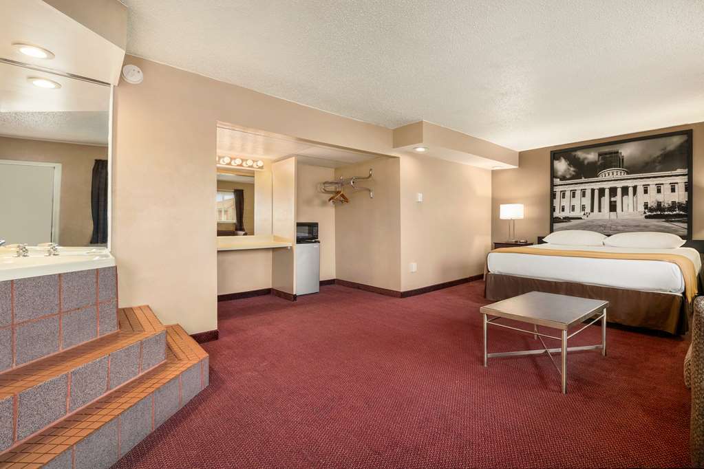 Super 8 By Wyndham Millbury/Toledo Hotel Værelse billede